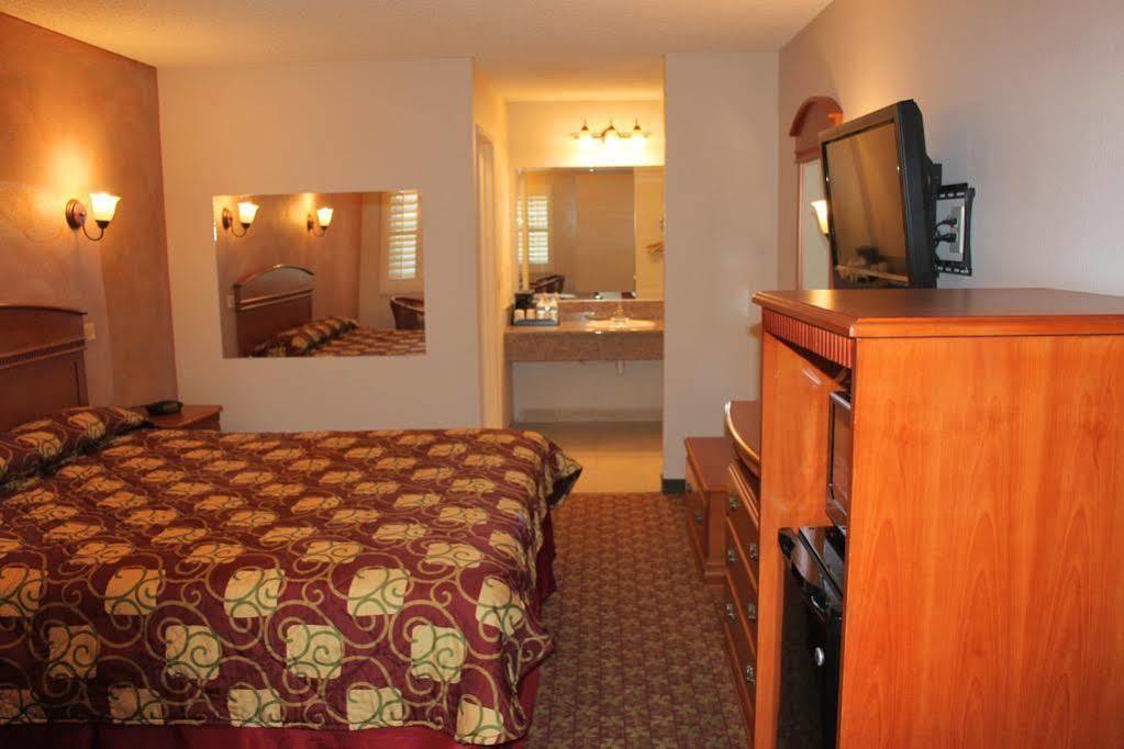 Orange Tustin Inn In Orange Luaran gambar