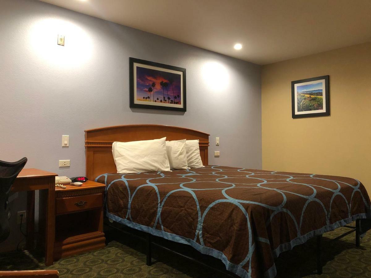 Orange Tustin Inn In Orange Luaran gambar