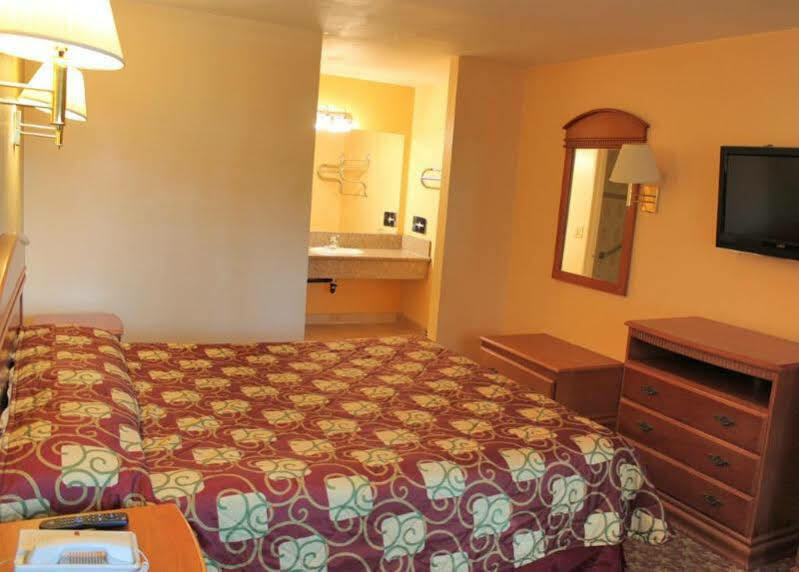 Orange Tustin Inn In Orange Luaran gambar
